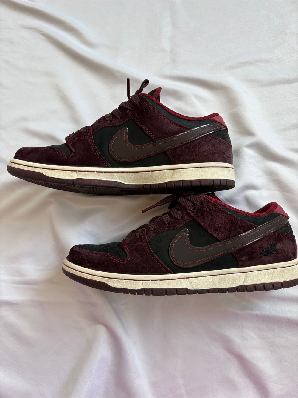 Nike Riot SB Dunks - Picture 1 of 8